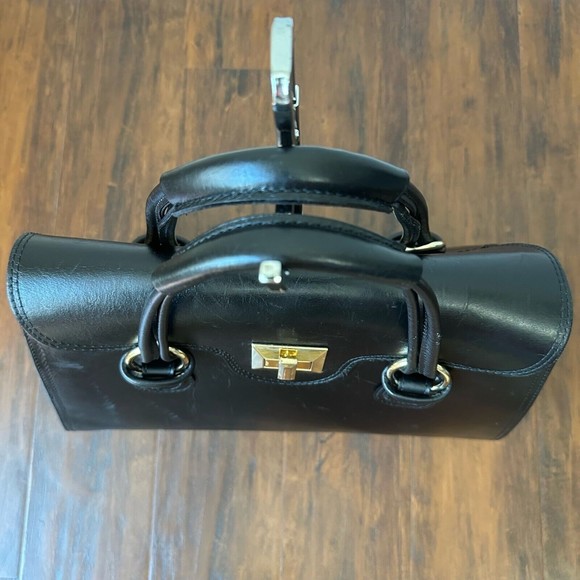 ROBERTA M Italian Leather Satchel Bag in Black (L 15" x W 6.25" x H 9") - Picture 8 of 14